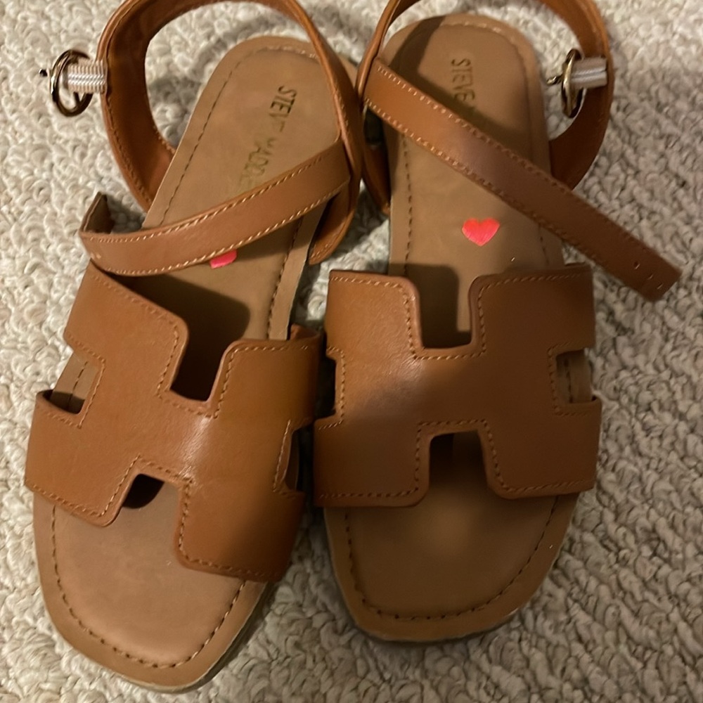 Sandals - Picture 2 of 2